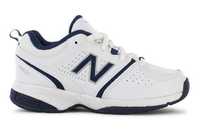 The New Balance Kids KX625 is a white based kids' cross training shoe, perfect for school regulations.
