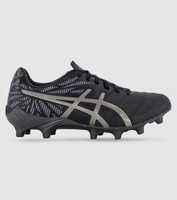 The Asics Lethal Tigreor IT FF 2 is a highly technical football boot, designed to keep your feet...