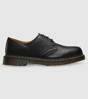 Take on the day in effortless style and comfort with the Dr. Martens 1461. This classic 3 eye shoe is...