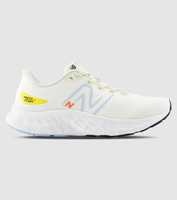 An updated take on the New Balance Evoz running shoe combines plush comfort with performance and...