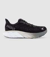 Requiring more stability on your run, doesn't mean you need to sacrifice on lightweight comfort. The...
