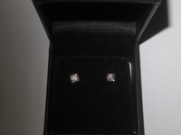 Diamond Stud Earrings 9ct Yellow Gold stamped 375.Featuring 2 Diamonds Total 0.50ct Round Brillant Cut...