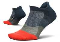 Engineered with anatomical design and Targeted Compression, providing a Custom-Like Fit and reduced...