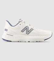 Push yourself harder and faster than ever before with the New Balance Fresh Foam 880 V13. Blending the...