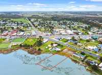 Rare Offering11 &amp; 11A Narrung Road, Meningie• 2 Freehold Lake Albert waterfront allotments• Lot 1...