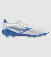 Security stability and speed crafted into a sleek an ultra lightweight silhouette the Mizuno Morelia 4...