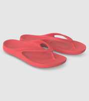 The Lightfeet Revive Arch Support Thong delivers excellent support and comfort, whilst also providing...