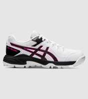 The Asics Gel-Peak is your go-to shoe for any turf related sports or activities. Constructed using a...