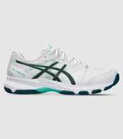 Take your winning strike in the Asics Gel-550TR. This court-based performance shoe is designed to keep...