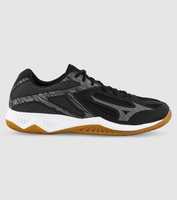 Feel invincible in the new Mizuno Thunder Blade 3. This indoor performance boot features lightweight...