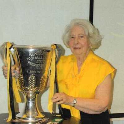 BROWN, June Ruth (nee Mew)