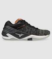 The Mizuno Wave Stealth women's netball shoes give you a comfy and stylish ride for your sport. The...