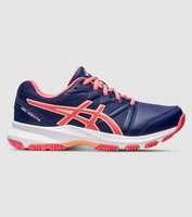 Kid's can take their winning strike in the Asics Gel-550TR. This court-based performance shoe is...