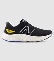 An updated take on the New Balance Evoz running shoe combines plush comfort with performance and...