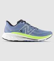 The New Balance 860 V13 is your go-to shoe for diverse fitness requirements. Built on a sturdy platform...