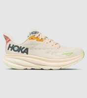 Add effortless comfort to every run with the Hoka Clifton 9. This result-orientated running shoe...