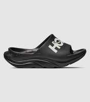 Built off the blueprints of the beloved Hoka Ora Recovery Slide 3, the HOKA Ora Athletic slide is...