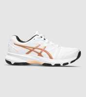 Kid's can take their winning strike in the Asics Gel-550TR. This court-based performance shoe is...