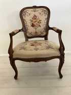ANTIQUE OAK CHAIR FROM THE UK