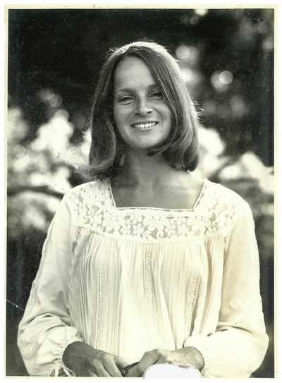 YULE, Helen