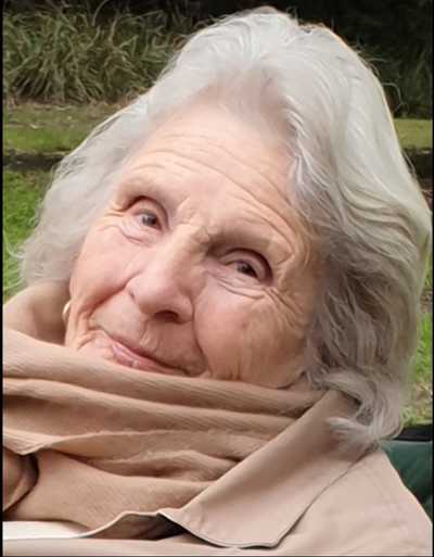 ROJEWSKI (NÉE COWMEADOW), Nita Emily