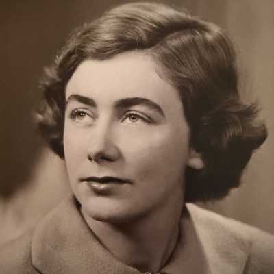 TRAVERS, Beatrice "Wendy" (nee Keen)