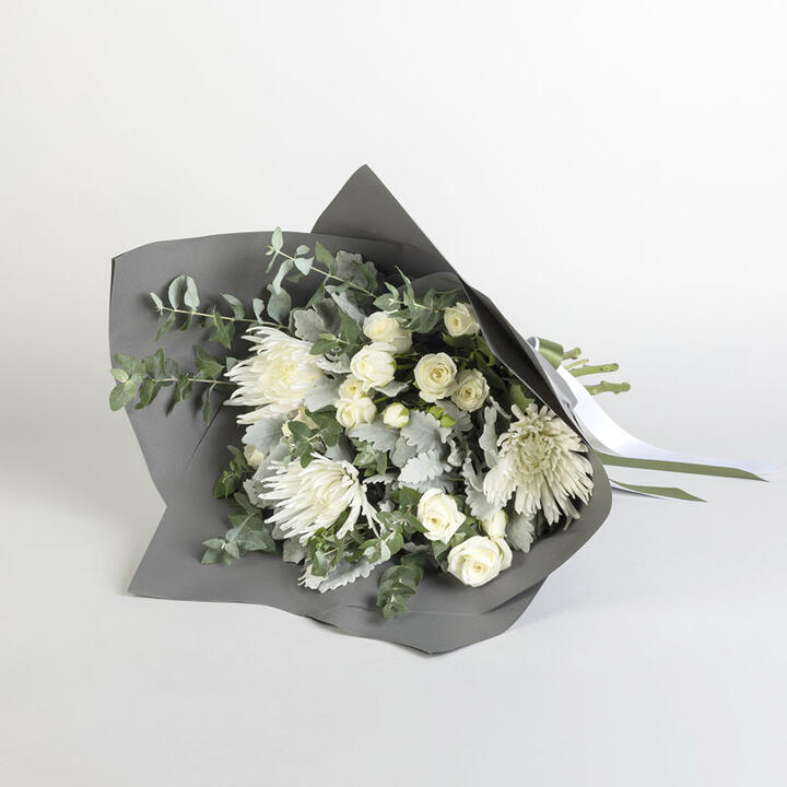 A white rose represents reserved yet strong love and passion that are associated with Cancers.With...