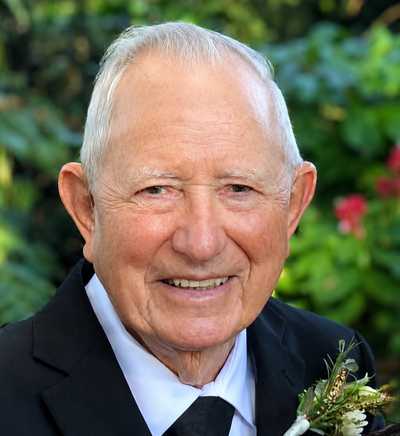 HOWELL, William John "Bill"