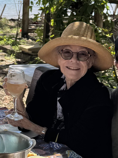 ROBERTSON, Kay