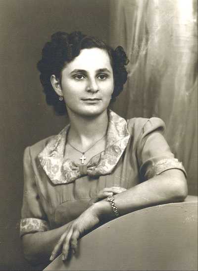 KADIS, Katina