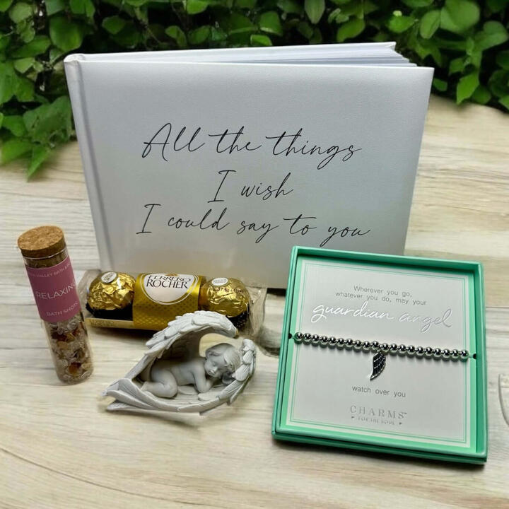 This pregnancy loss gift hamper is a beautiful gift for any grieving Mum. Packaged in a gift box with...
