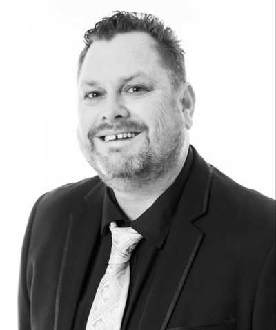 MOWBRAY, Craig