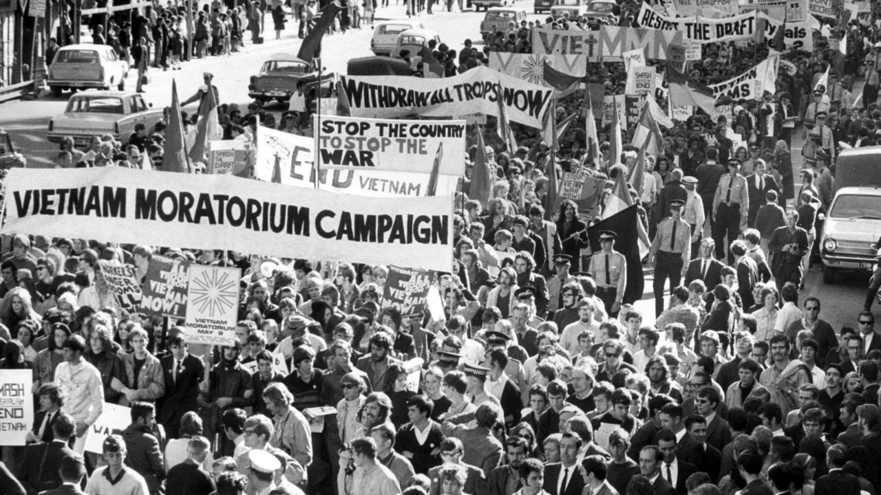 Anti-Vietnam War moratorium campaign demonstration protest march.