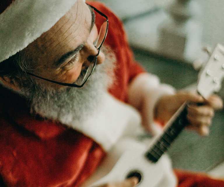 Top 10 Songs for your Christmas Party!