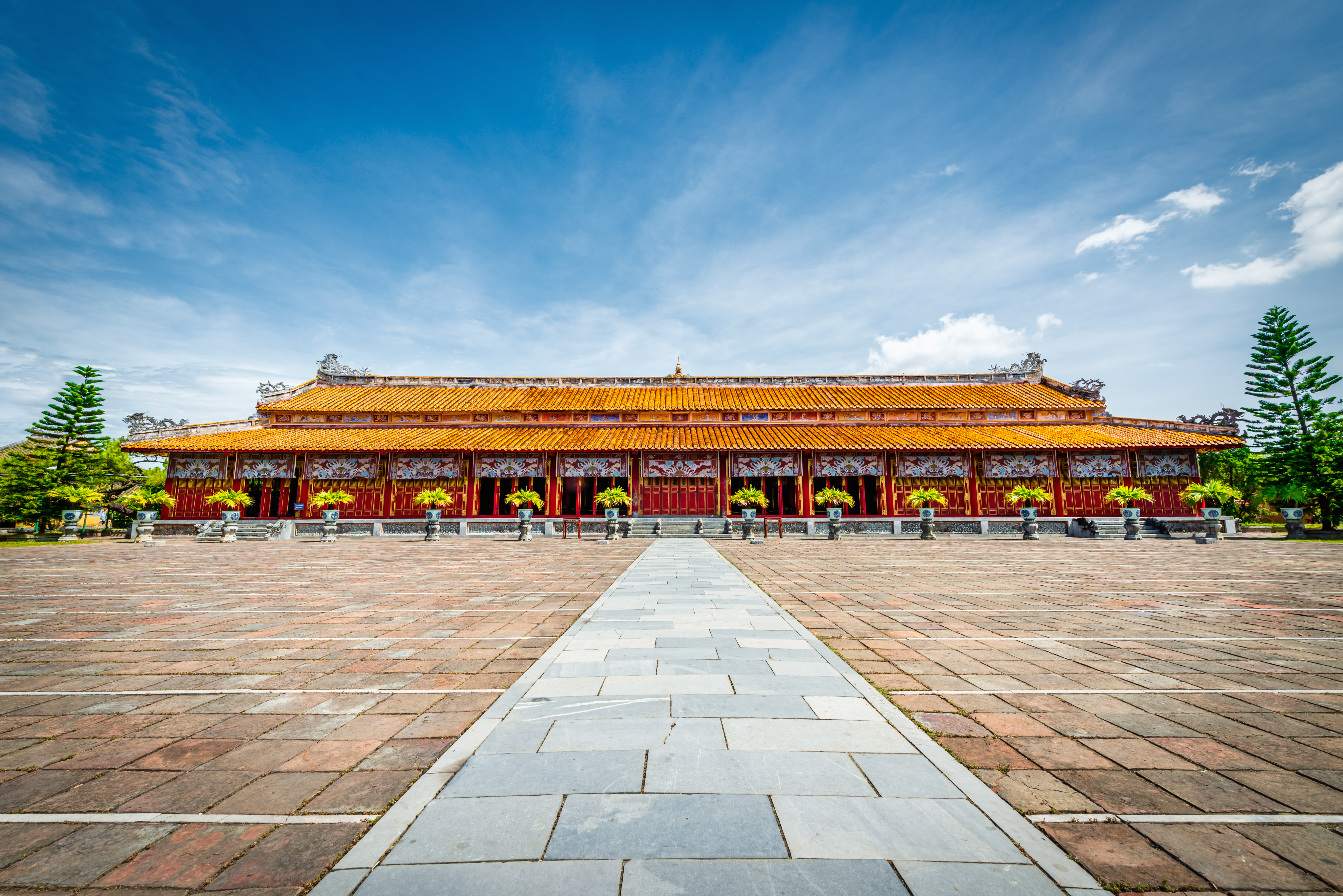 Thế Miếu Temple Hien Lam Pavilion. Photo: iStock