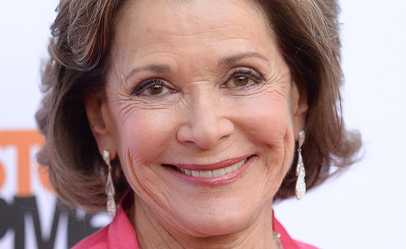 Arrested Development star Jessica Walter passed away at 80