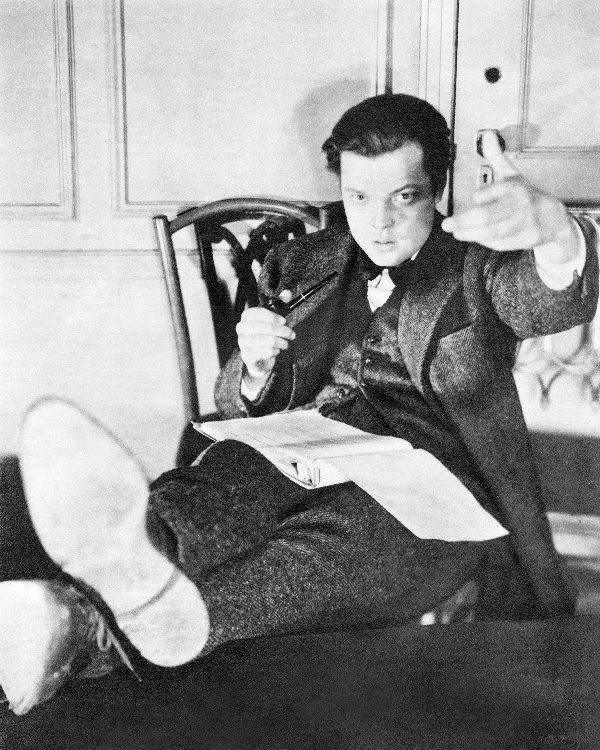 Well before Citizen Kane, Orson Welles appeared in the "America's Most Interesting People" section of The American Magazine for his prowess on the stage. 