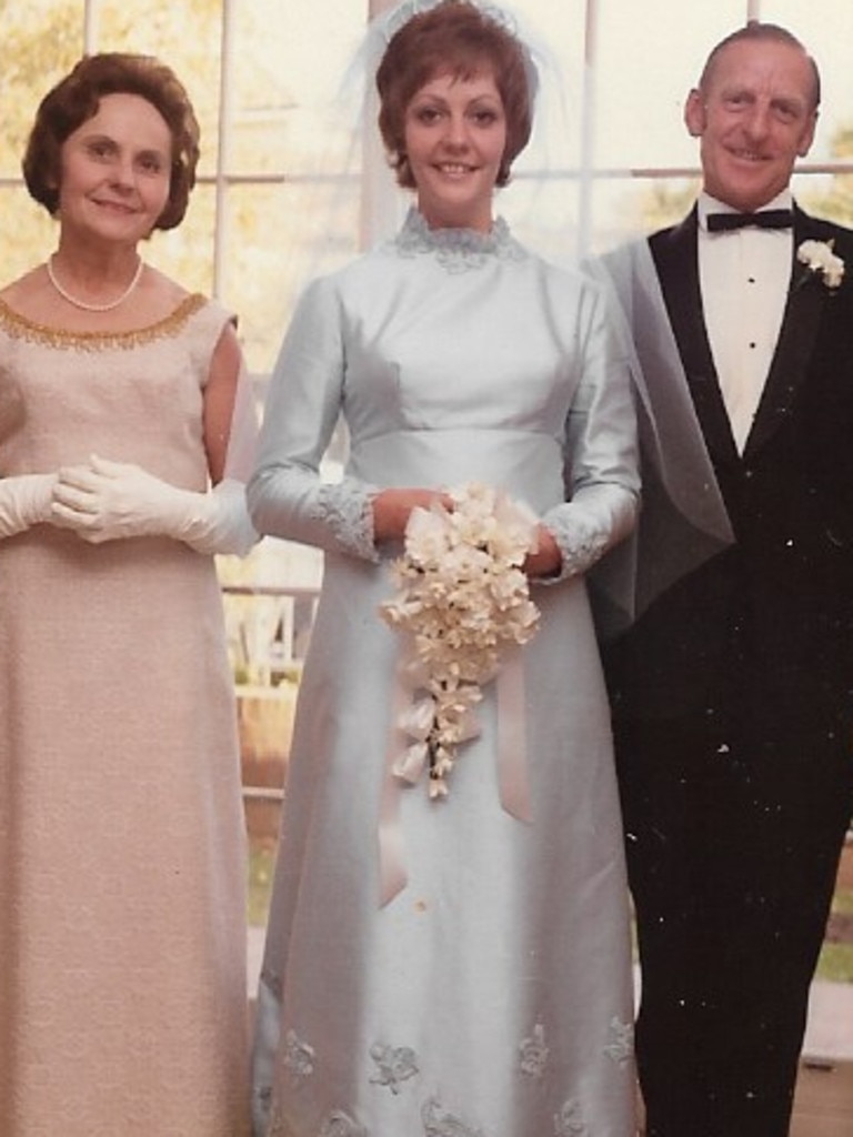 Noela Smith married David Withington at Christ Church Geelong on April 15, 1972. She is pictured with her parents Pat and Ed.