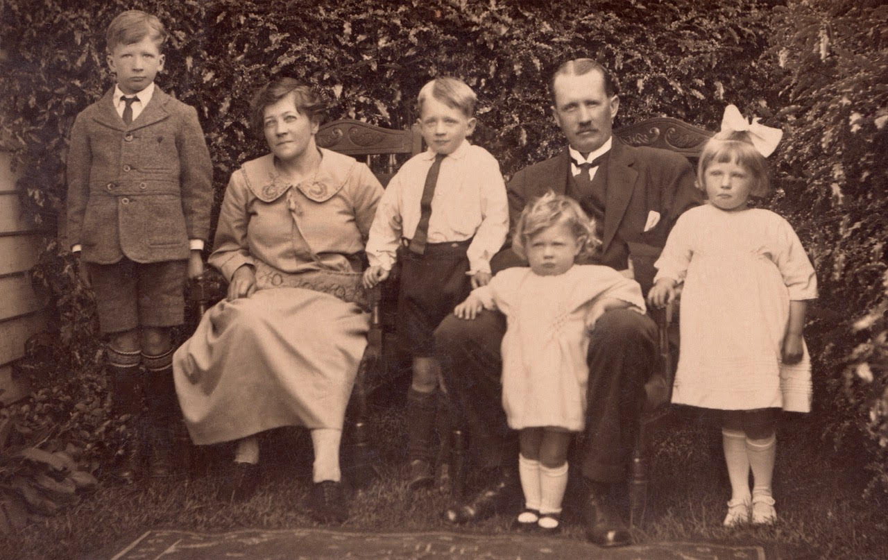 The Firth family at home in Scottsdale, c. 1927. From left: Keith, Georgina, Marsh (as Marshall was usually known), Betty, Joseph, Jean