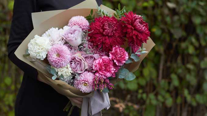 What to Do With Funeral Flowers