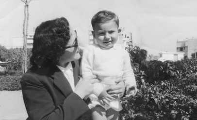 How to write a eulogy for Mother: Celebrating the unconditional love of a Mum
