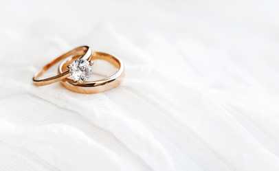 What to do with your wedding ring after a spouse's death