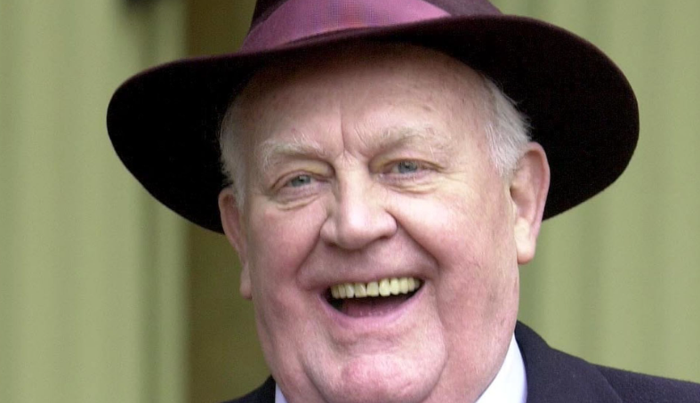 Joss Ackland, English actor 