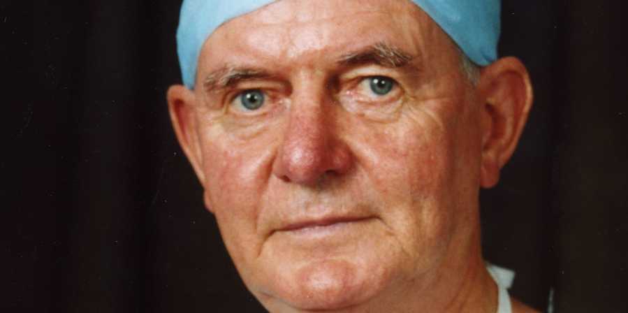 Dr Mark O’Brien AO