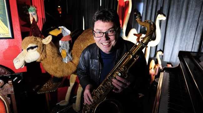 Former colleagues described him as a rare radio talent who brought humour, warmth and improvisation to talkback radio.